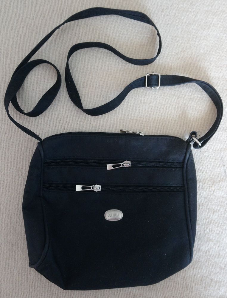 Petite sacoche 6 La Courneuve (93)