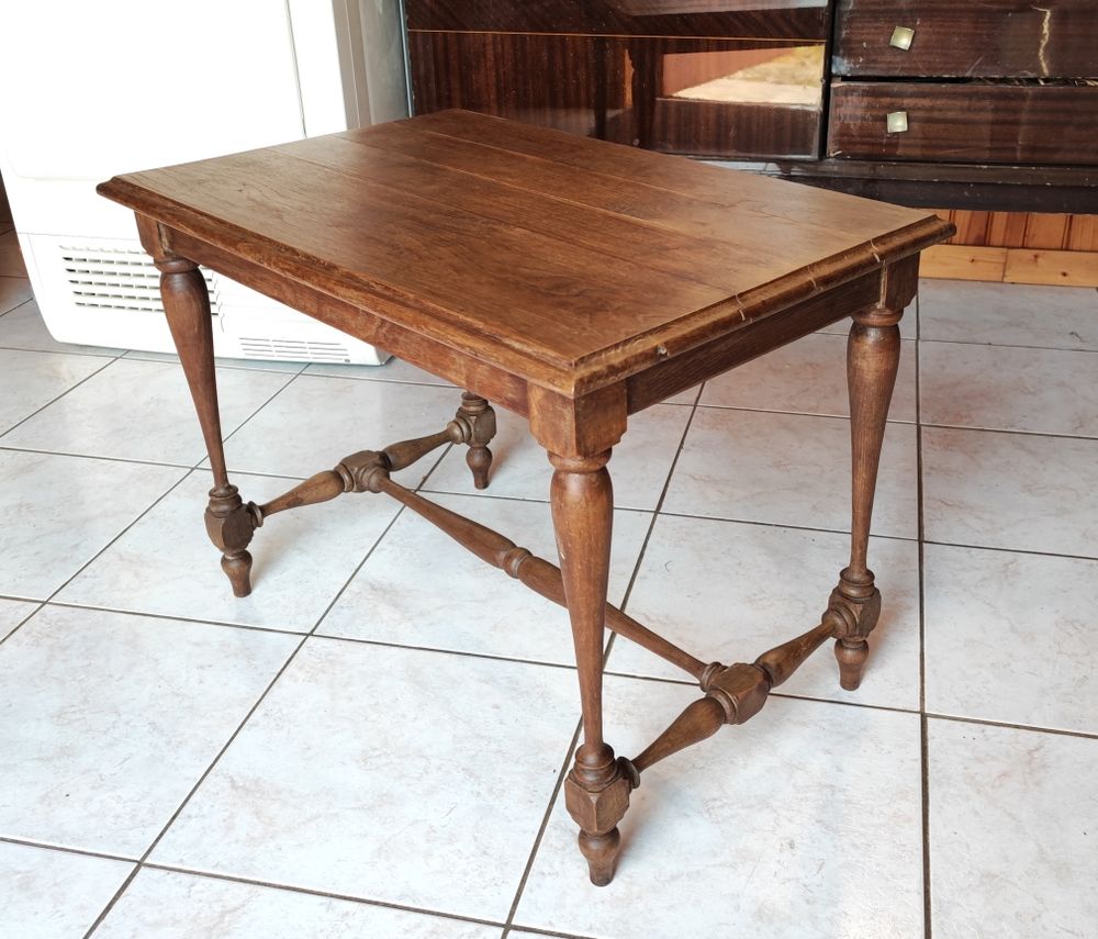 Petite table ancienne en ch�ne cir� - 69 x 45 x 50 cm - R�nov�e 50 Dommiers (02)