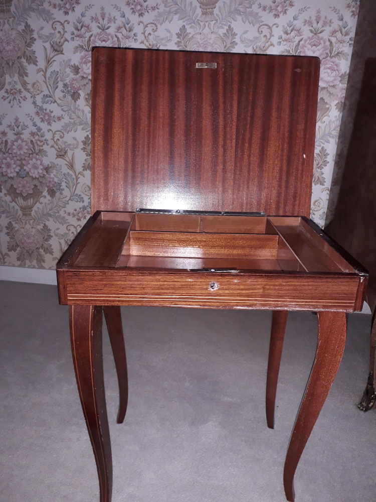 Petite table basse 30 Gannat (03)