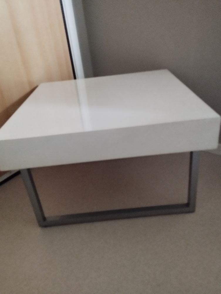 Petite table basse laqu� 10 Saint-Avold (57)