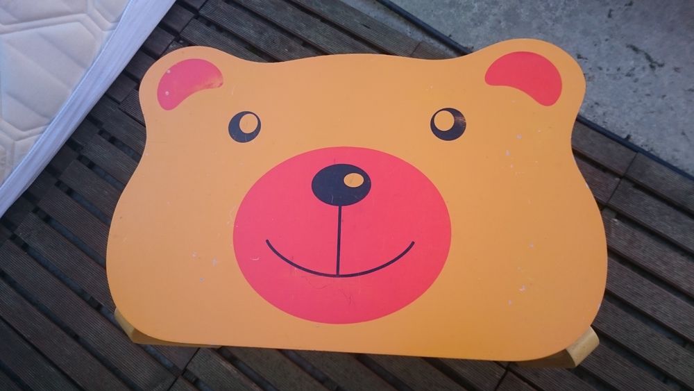 PETITE TABLE ENFANT
A MOTIF ANIMAL 15 Coux (07)