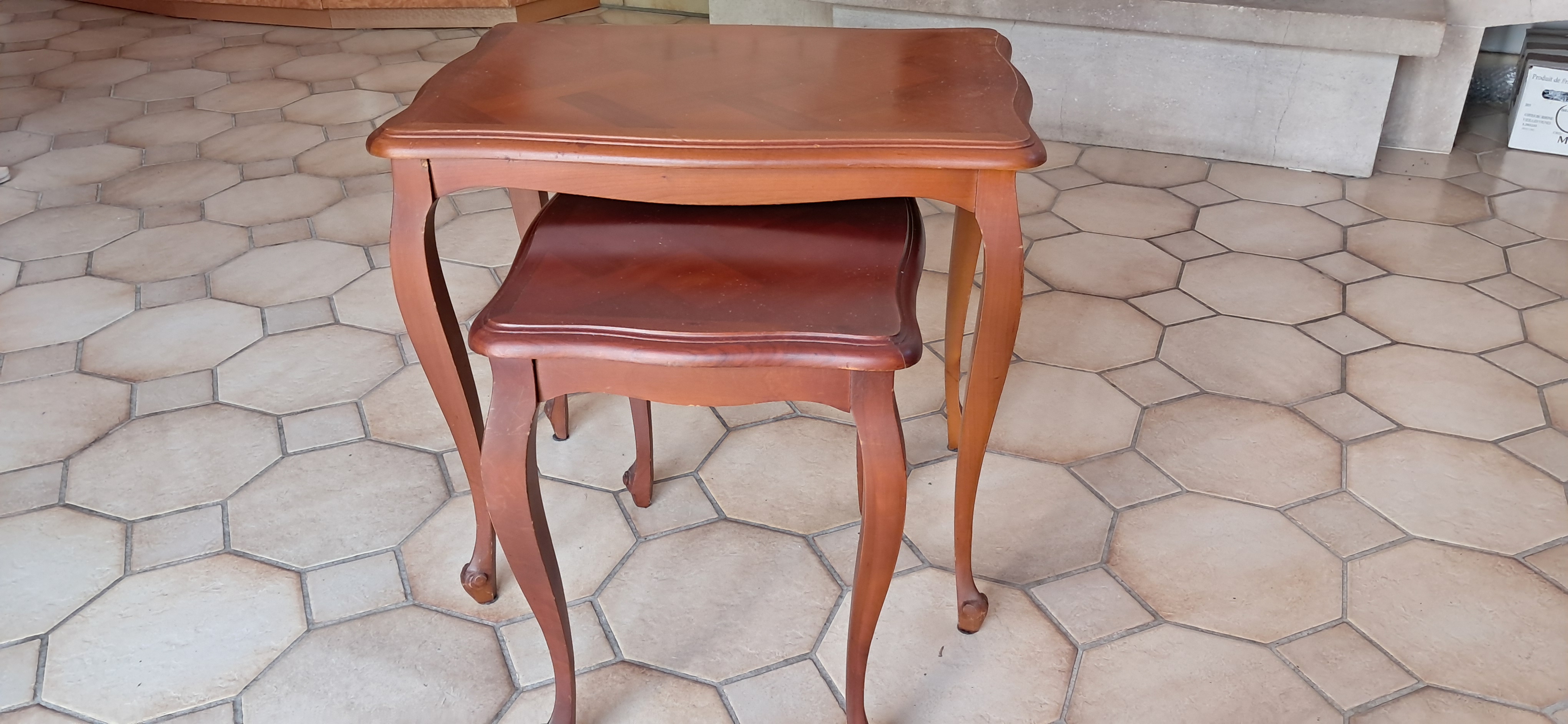 Petite table Gigogne 50 Saint-Paul-de-Varces (38)