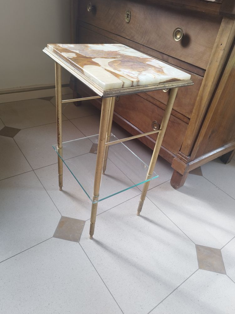 Petite table en marbre vintage 50 Morigny-Champigny (91)