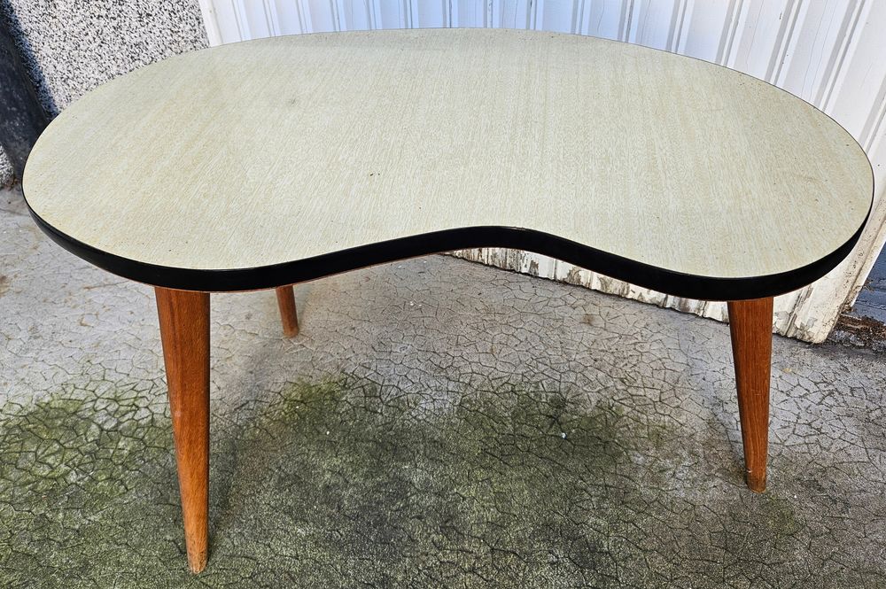 Petite table r�tro, 85 Strasbourg (67)