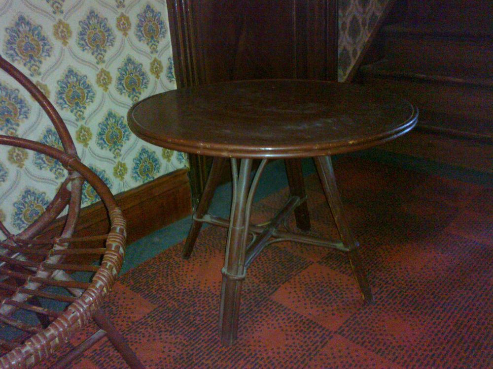 Petite table rotin 40 Lecelles (59)