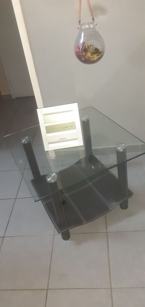 Petite table de salon 30 Saint-Etienne (42)