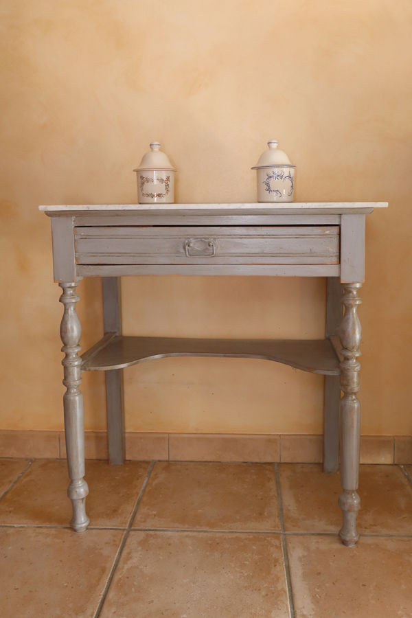 Petite table 45 Avignon (84)