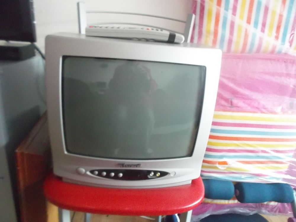 petite t�l� marque Windsor 10 Saint-Agnan (71)