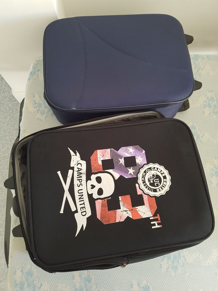 2 petite valises 10 Franconville (95)