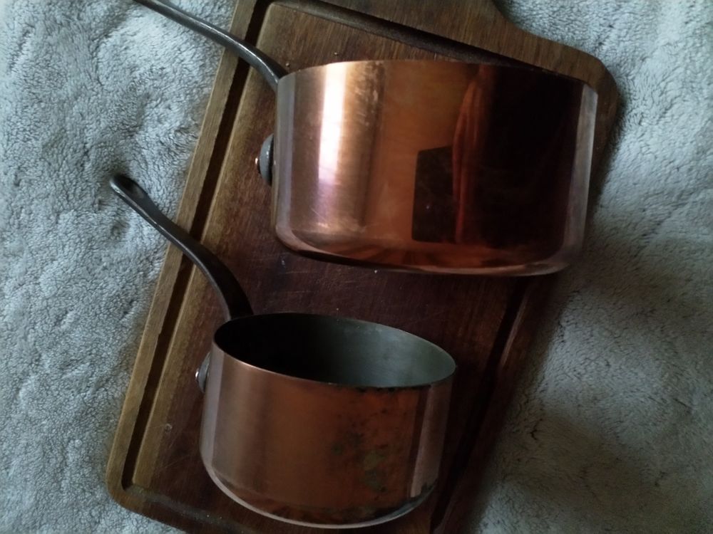 2 petites casseroles anciennes 40 Chartres (28)