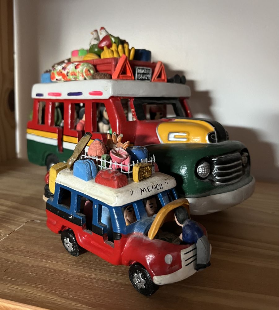 Petites voitures en pl�tre  Mexico  35 Clermont (60)