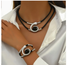 Petits bijoux femme neufs 1 Orvault (44)