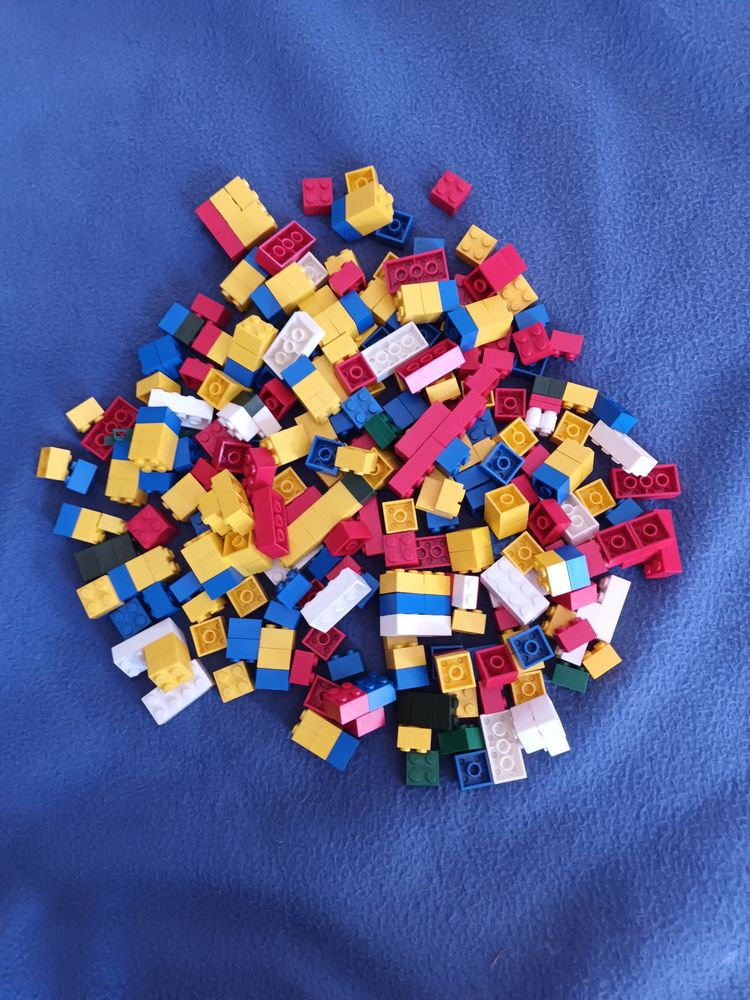 Petits meka bloks en vrac 200 pieces 8 Toulon (83)