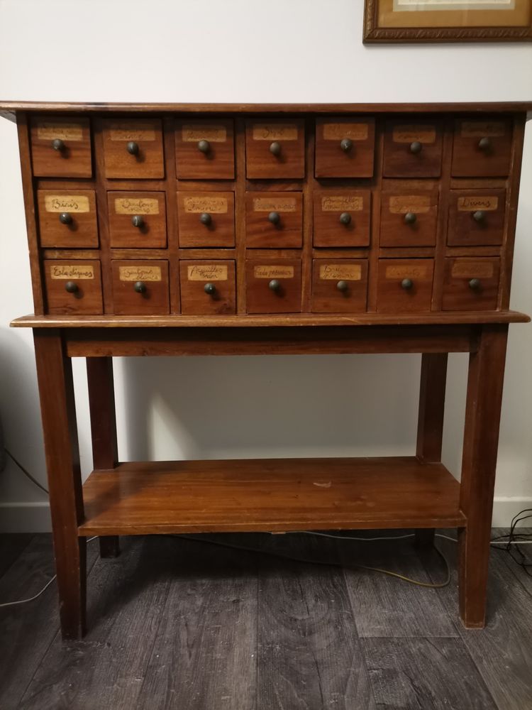 Petits meubles 200 Saint-Nazaire (44)