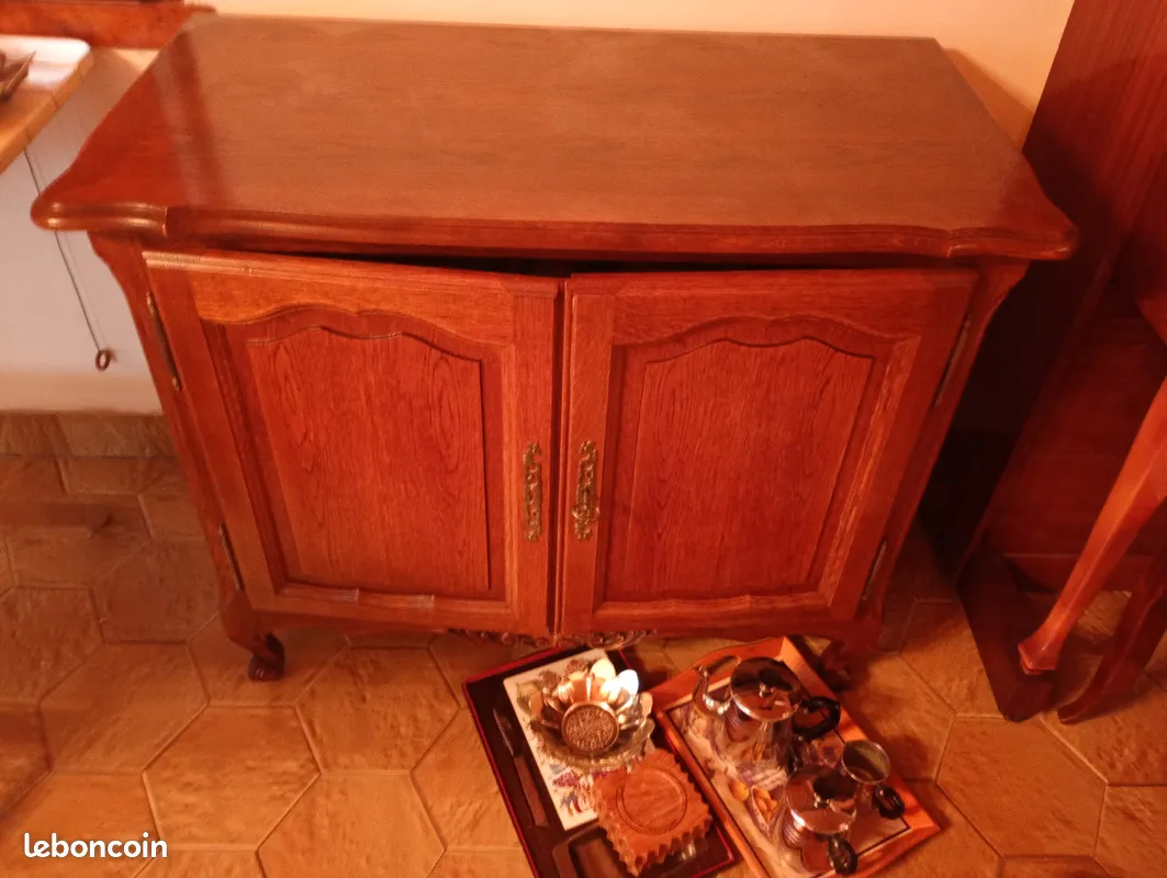 Petits meubles 20 Moret-sur-Loing (77)