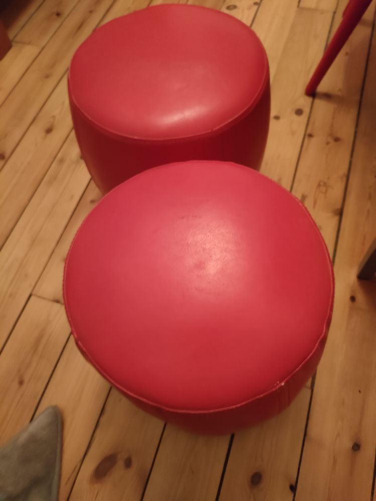 Lot de 2 petits pouf Alin�a 10 �tretat (76)