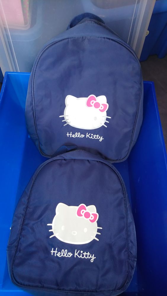 Petits sacs � dos HELLO KITTY 3 Niort (79)