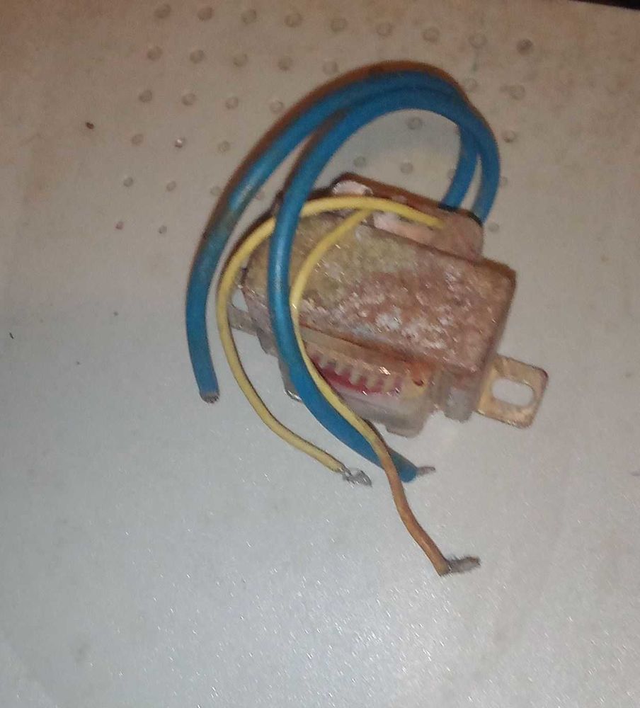 Lot de petits transfo secteur. inscriptions effac�es 15 Lampertheim (67)