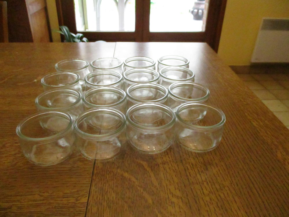 150 petits pot en verre hauteur 4,5 cm diam�tre 6,5 cm 0 M�rignies (59)