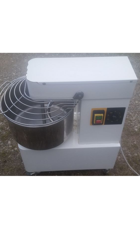 petrin 220V 20 litre 350 Toulouse (31)