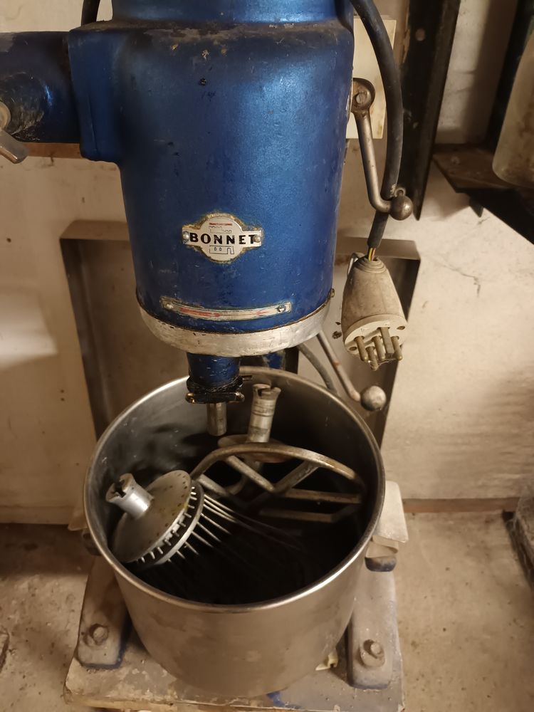 P�trin semi professionnel occasion �lectrique 200 Sahune (26)