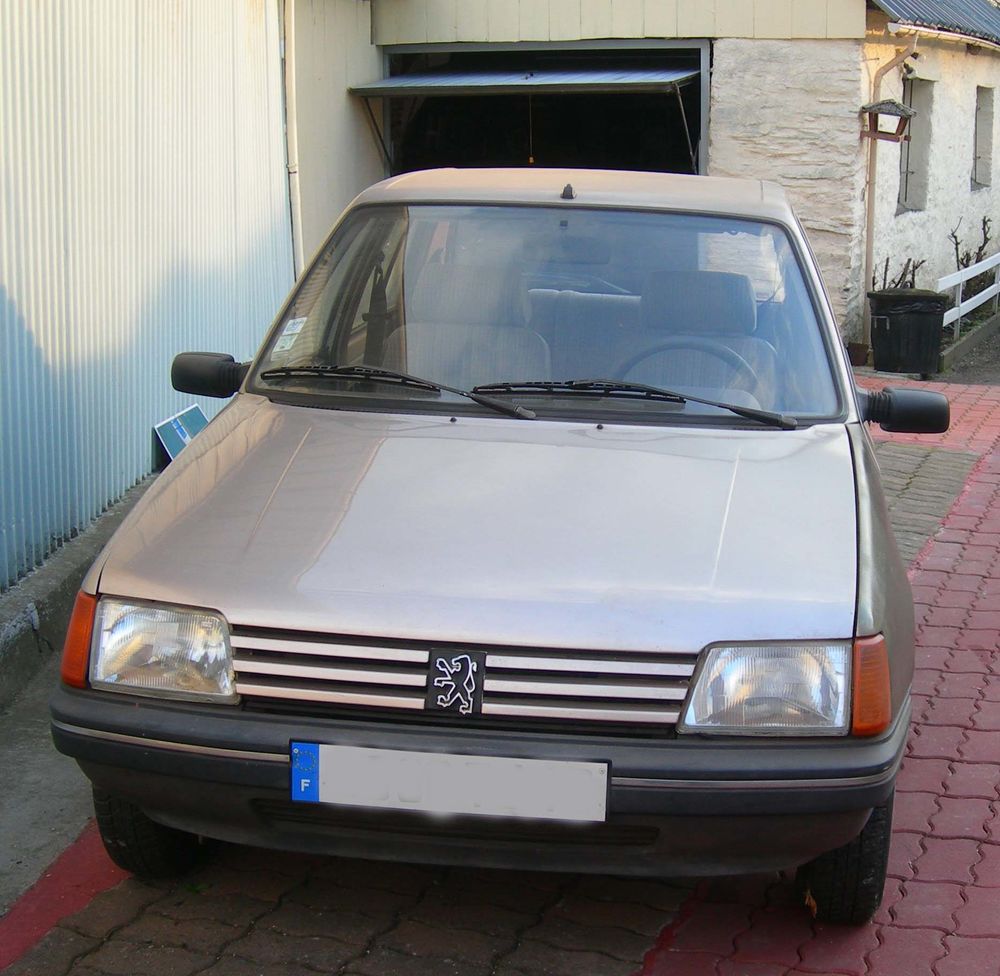 peugeot 205 berline 5 portes essence 1500 Tr�laz� (49)