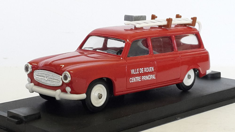 Peugeot 403 break vitr� - VILLE DE ROUEN (r�sine) 48 Follainville-Dennemont (78)