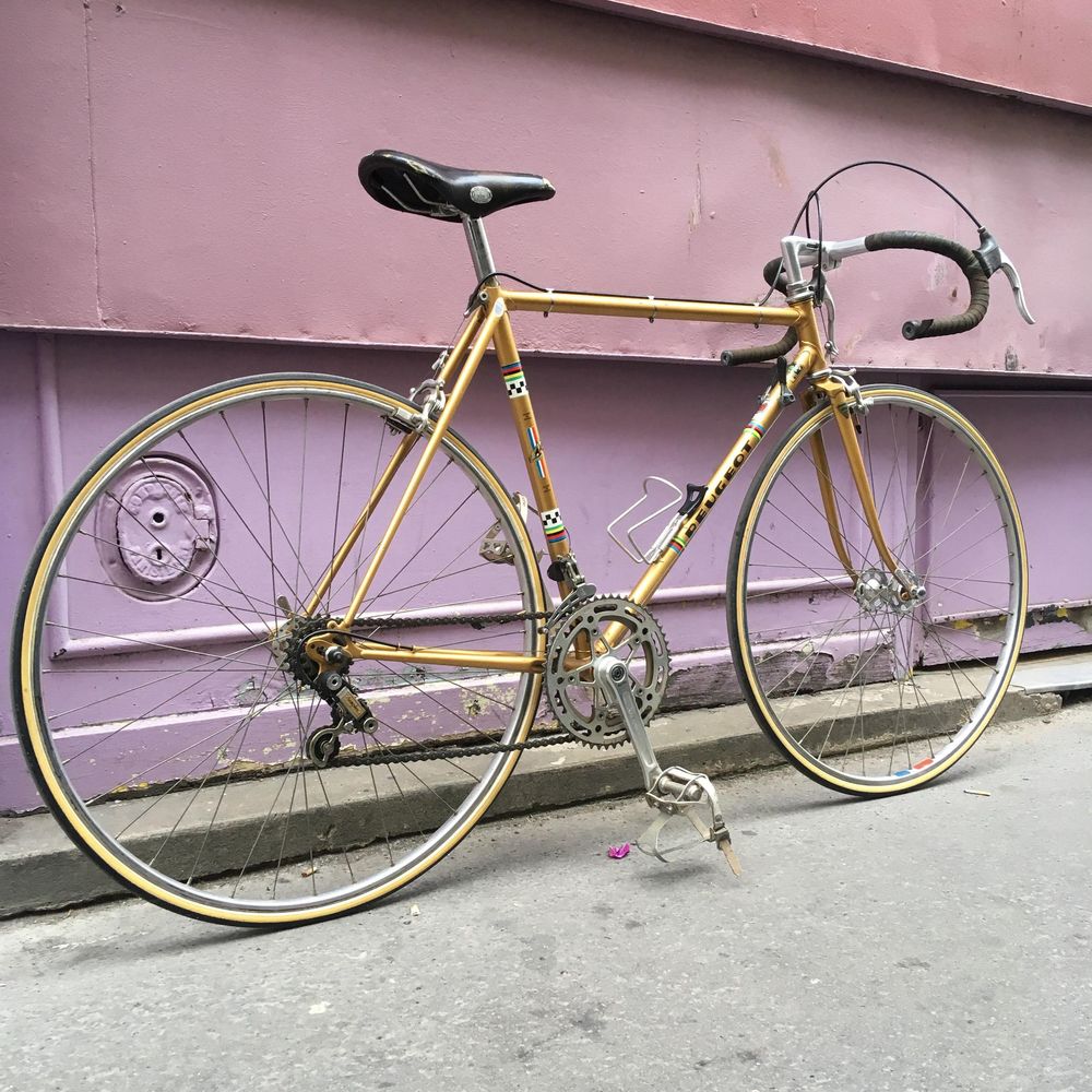 Peugeot PX10
350 Paris 17 (75)