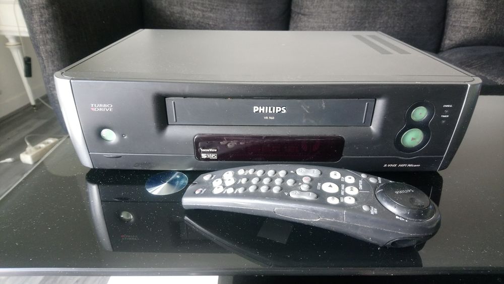 Philips VR 960 S-VHS Video Recorder 50 Évry (91)