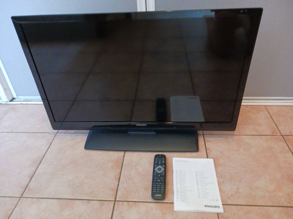 TV Philips 250 Pamandzi (97)