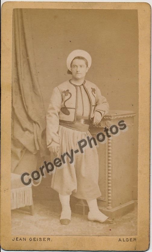 CDV Photographie Portrait Militaire Tirailleur Alg�rien 0 Loches (37)