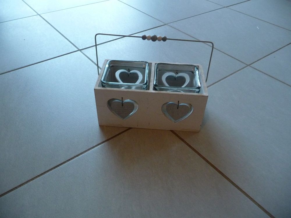 2 photophores avec support bois motifs c?urs 12 Celles-sur-Belle (79)