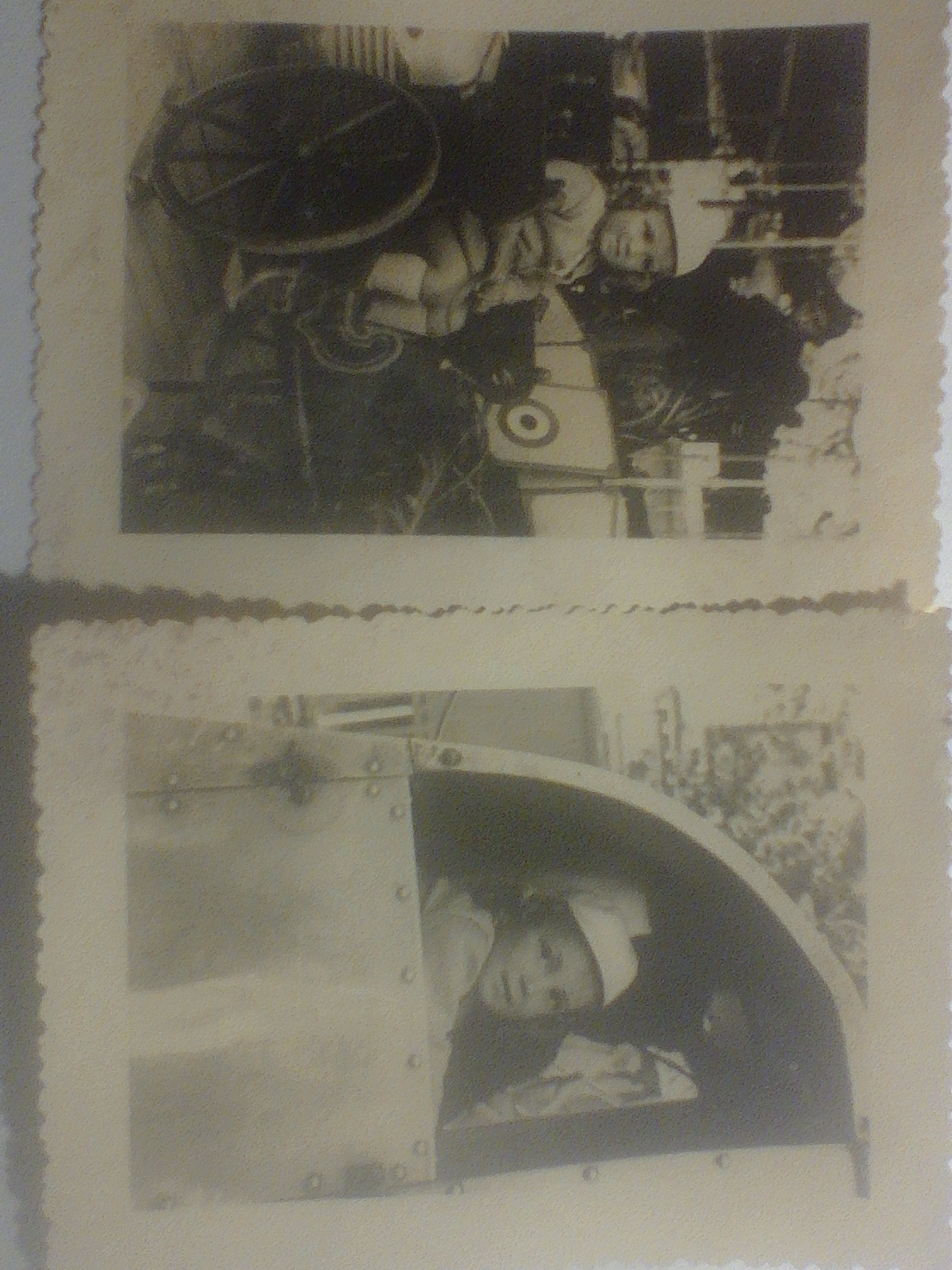  Photos enfants des ann�es 1940 � la f�te sur man�ges forain 0 N�rac (47)