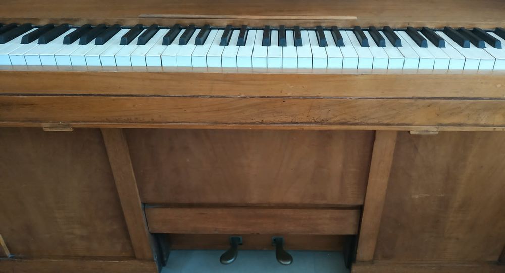 Piano bord PLEYEL Instruments de musique