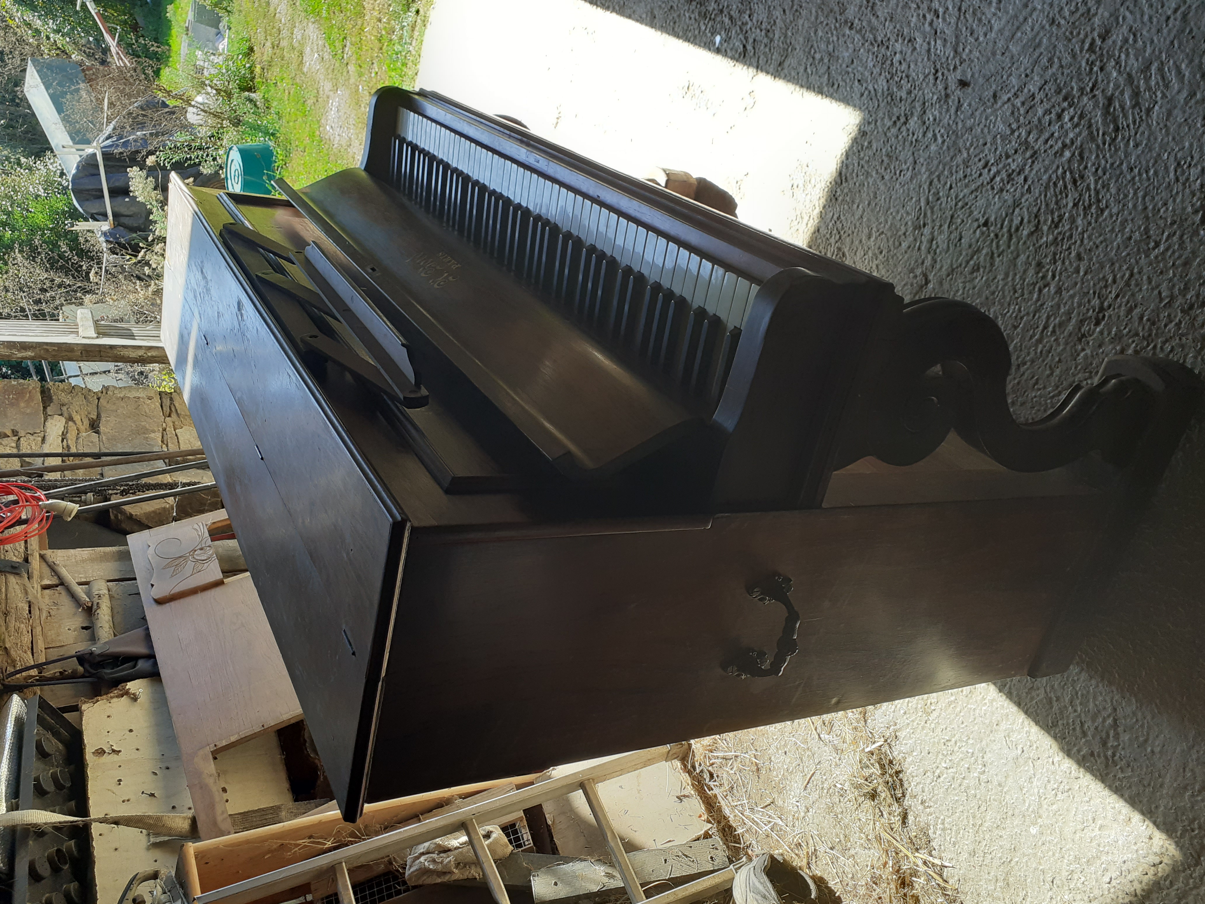 Piano k bords Paris 250 Saint-Germain-les-Belles (87)