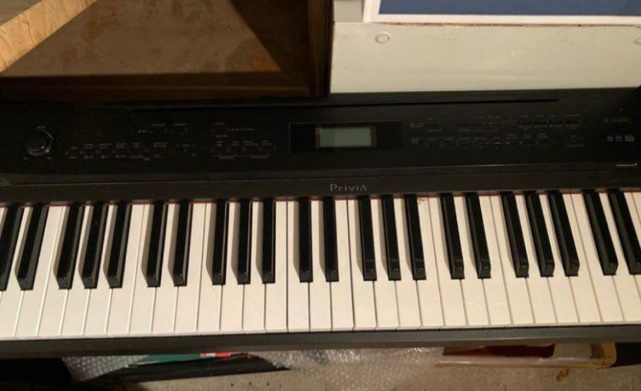 Piano Casio PX330 450 Nice (06)
