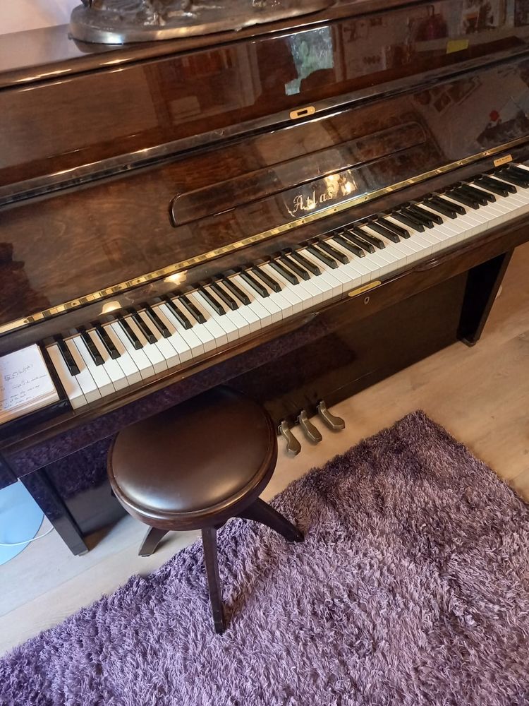 Piano droit ATLAS 1000 Annecy (74)