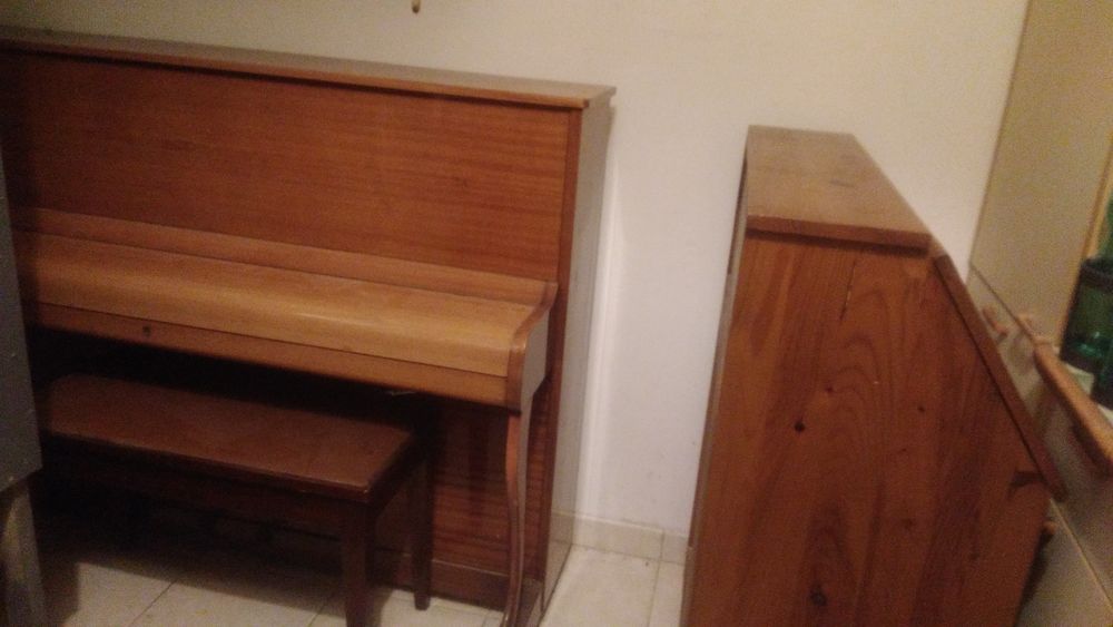 Piano droit et banquette 0 Mello (60)