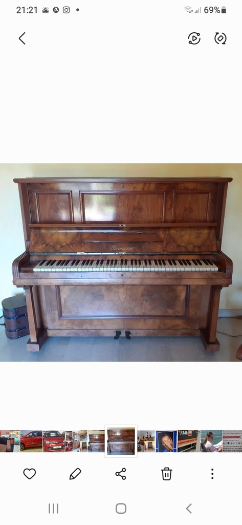 Piano droit en bois sculpt� 200 Montpellier (34)