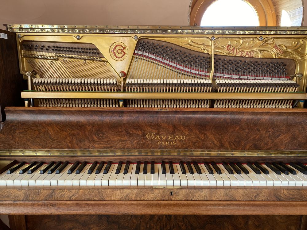 Piano droit Gaveau 2500 Beauregard-et-Bassac (24)
