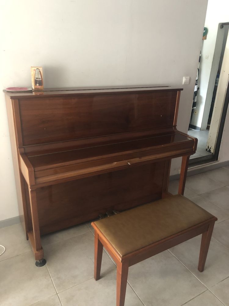 Piano droit marque Samick 1200 Saint-Andr� (97)