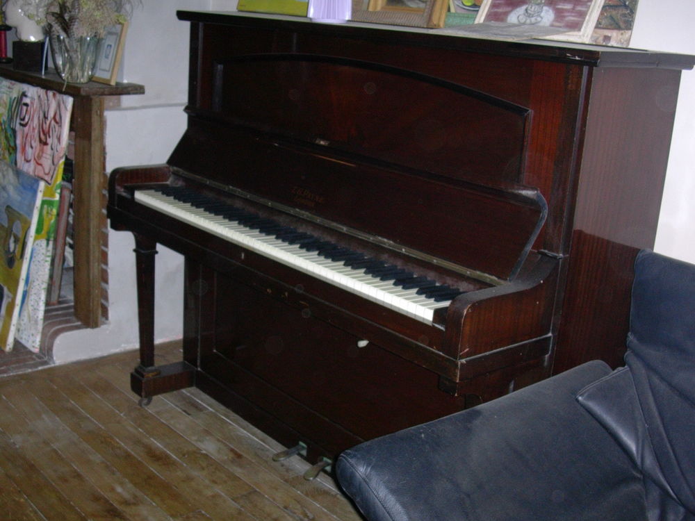 Piano droit marque Payne 1200 Toulouse (31)