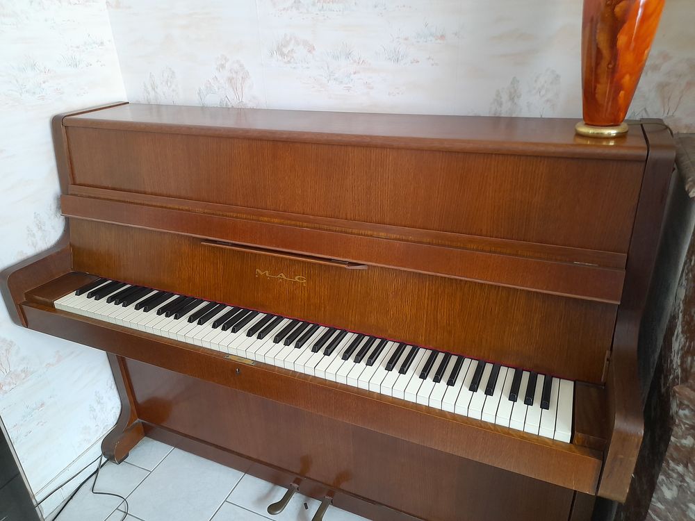 Piano droit Mag Paris 350 Avion (62)