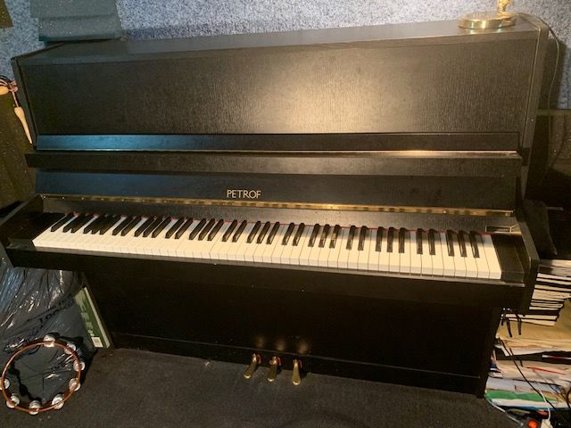 PIANO DROIT PETROF  Deal ! 3500 Paris 12 (75)