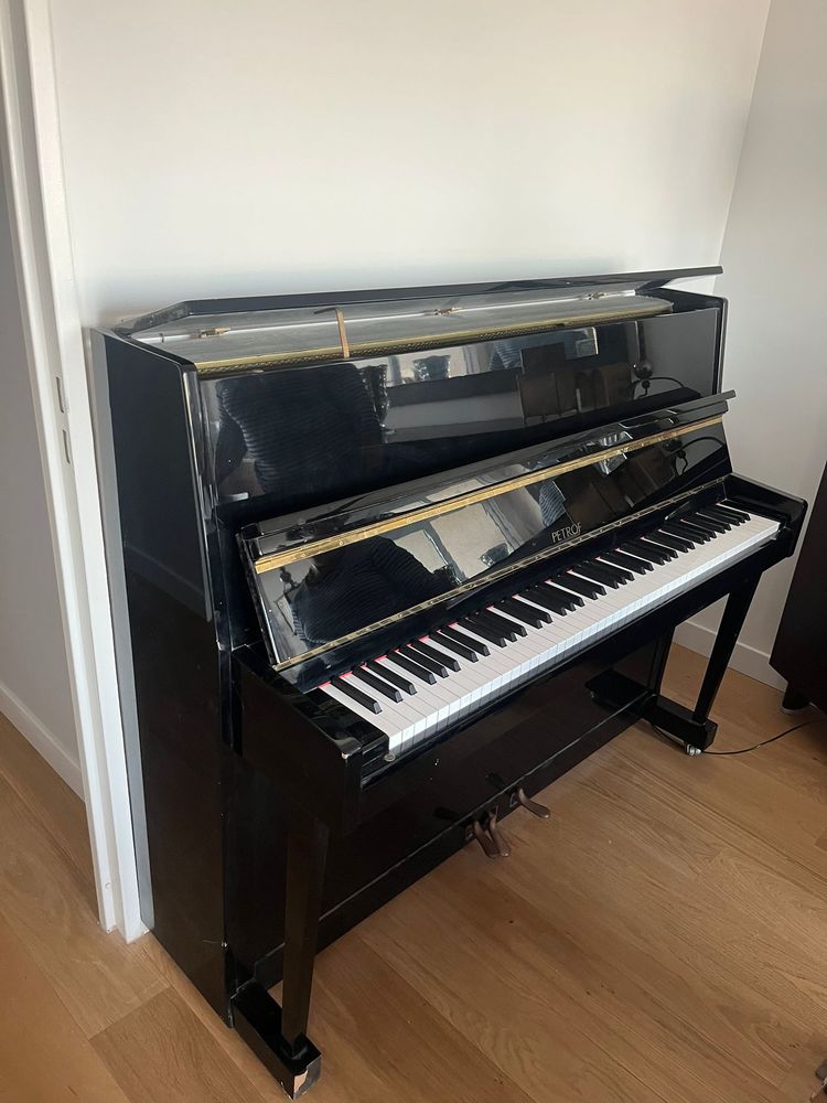 de piano droit PETROF 115 V1. 2500 Clichy (92)