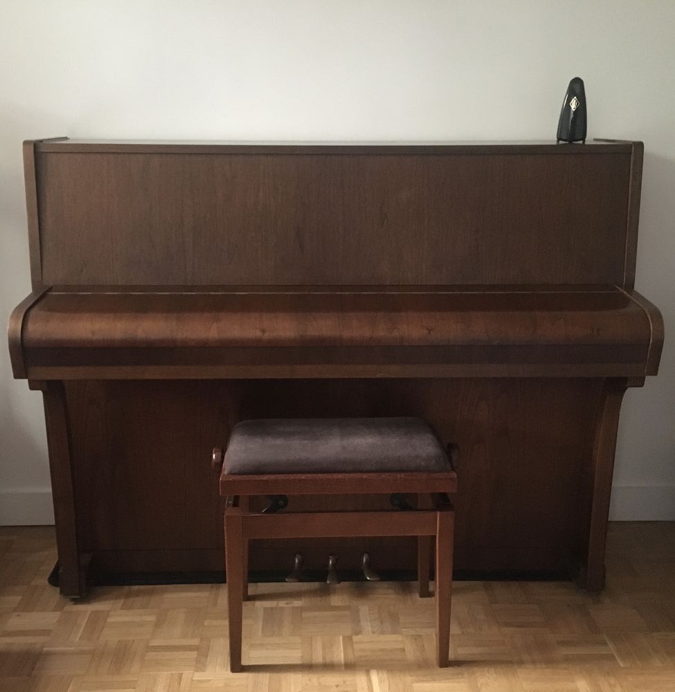 Piano droit Rameau et siège  3000 Paris 13 (75)