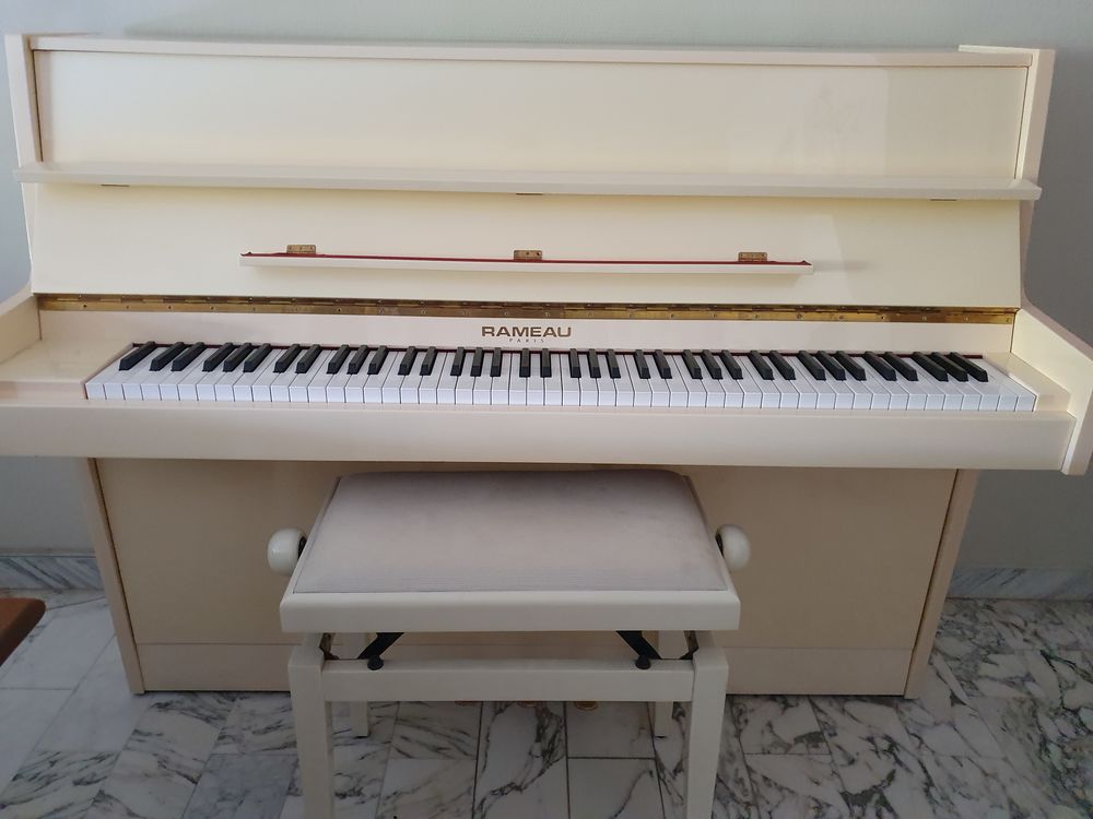 piano droit Rameau 1700 Saint-Laurent-du-Var (06)