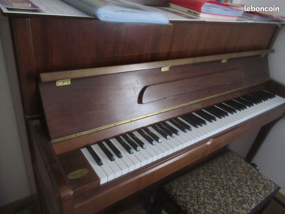 PIANO DROIT ROYAL 500 Saintes (17)
