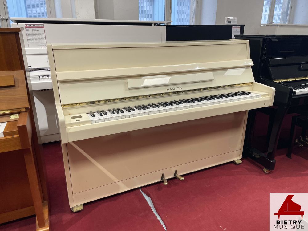 Piano droit Samick JS-043 rouge laqué 2700 Lyon 5 (69)