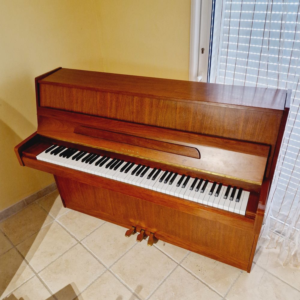 Piano Droit SAMICK CS-108 600 Av�ze (30)